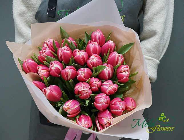 Тюльпаны пионовидные розово-белые Фото